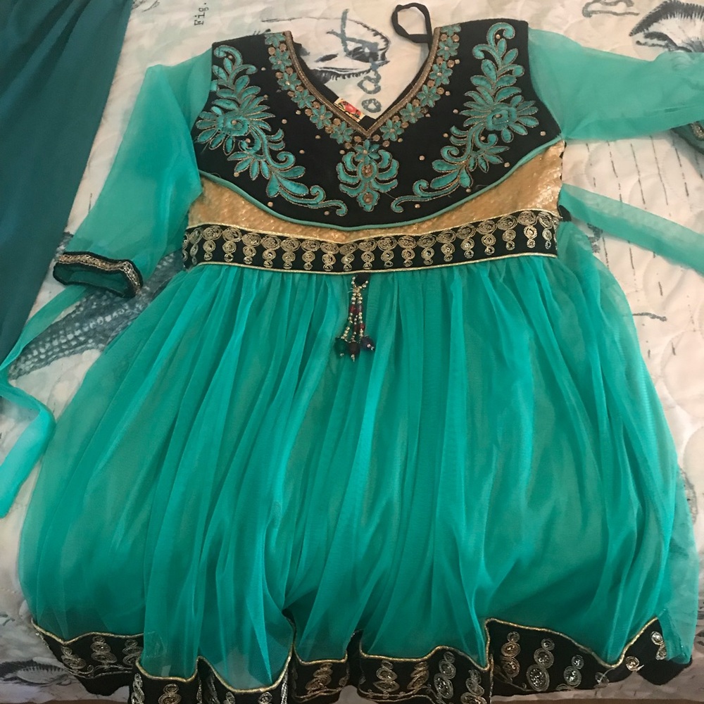 Indian kids cloths never used